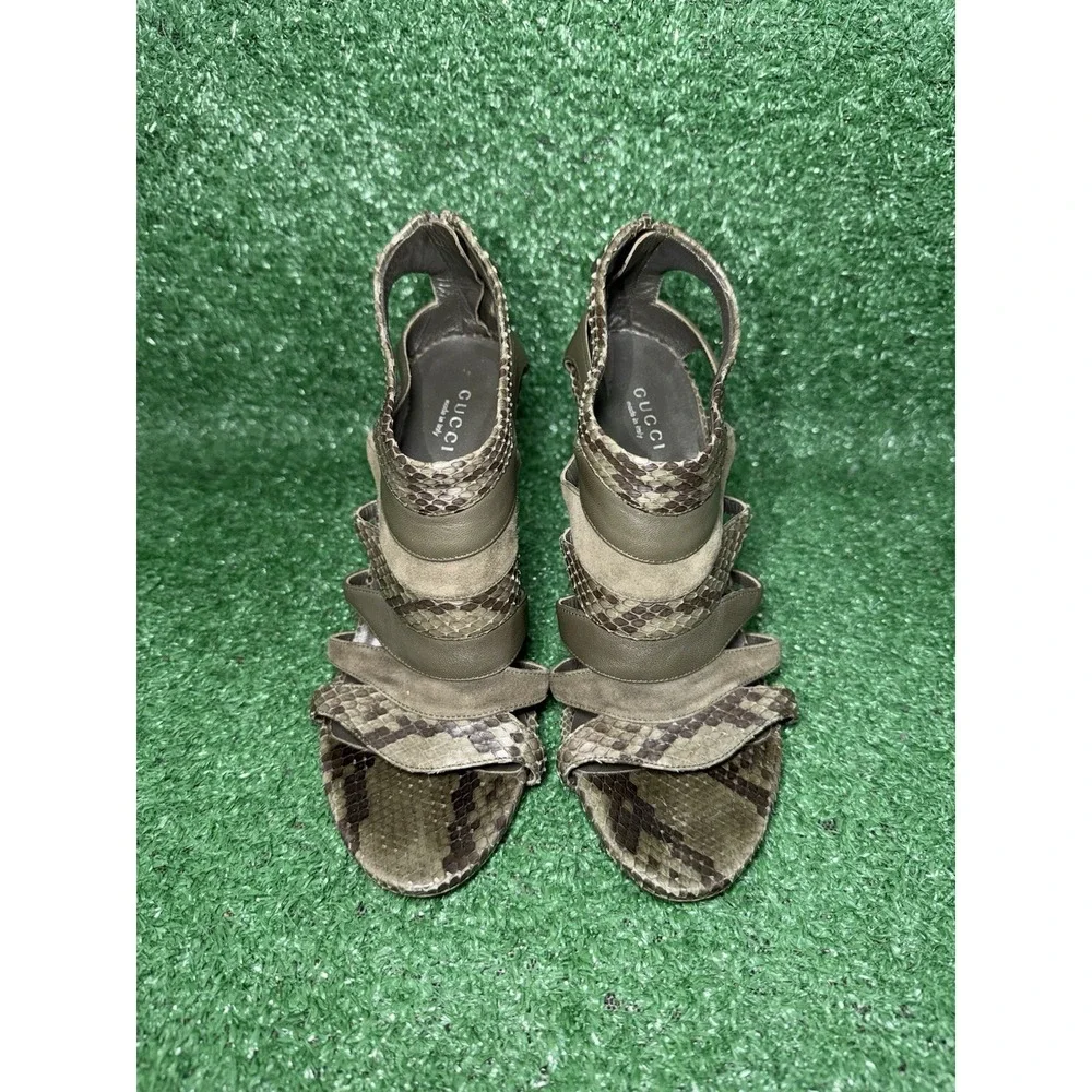 Gucci Vintage Green Snakeskin Suede Python Ankle Strap Heel‎ Size 7.5 US/EU 37.5 - Picture 3 of 16